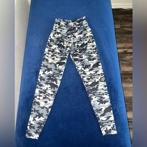 Camo booty by Brabants size small